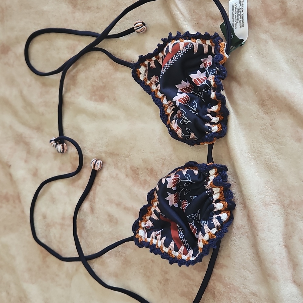 Despi Bunny Tulips bikini, Size M, Nwt